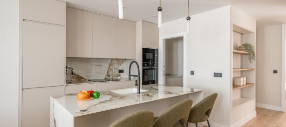 2 bedrooms Apartment in Madrid, Spain No. 82356 3