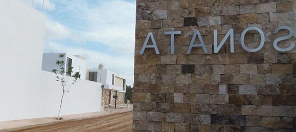 3 bedrooms House in Merida, Mexico No. 190340 2