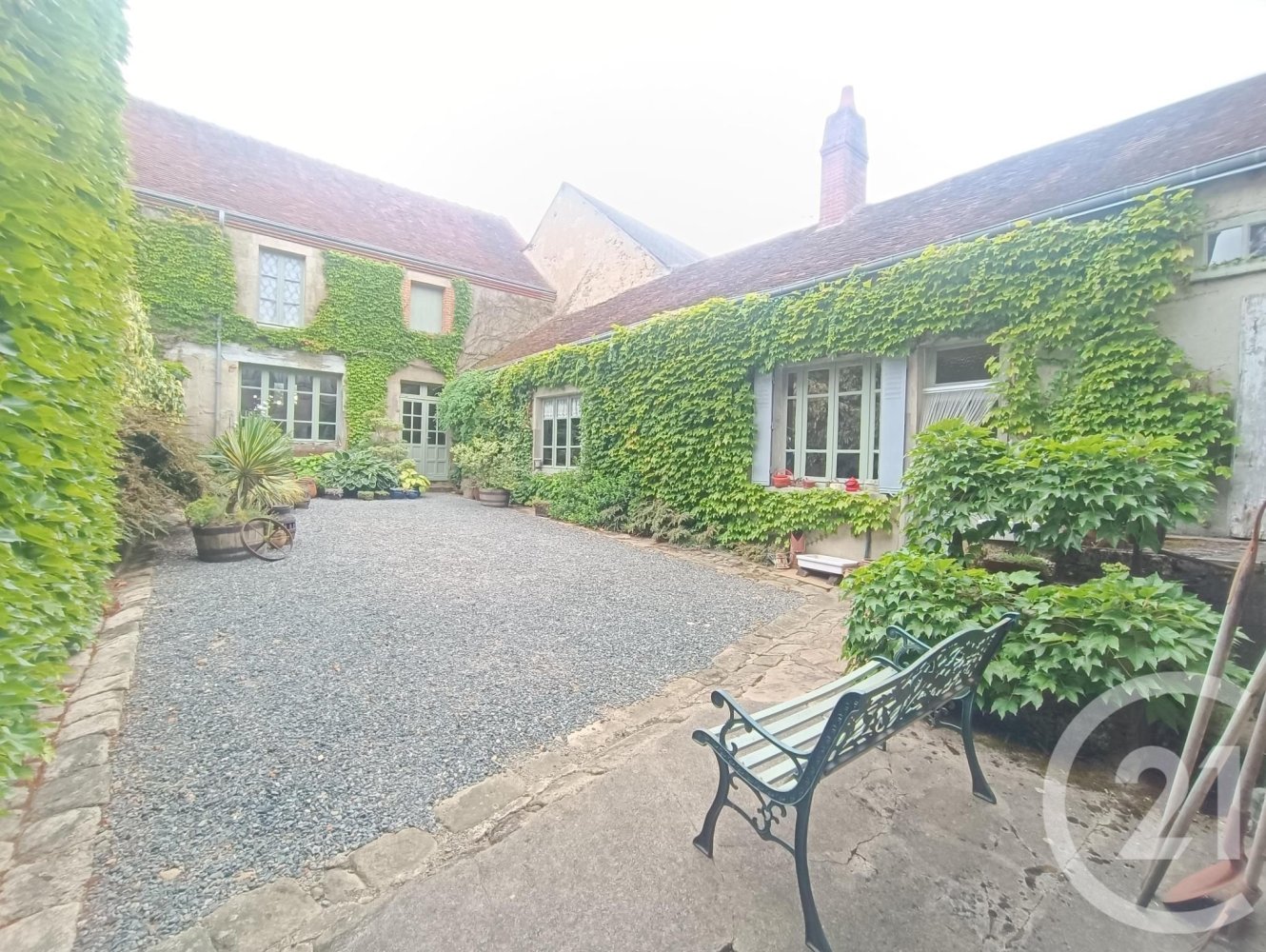 3 bedrooms Townhouse in Aigurande, France No. 228941