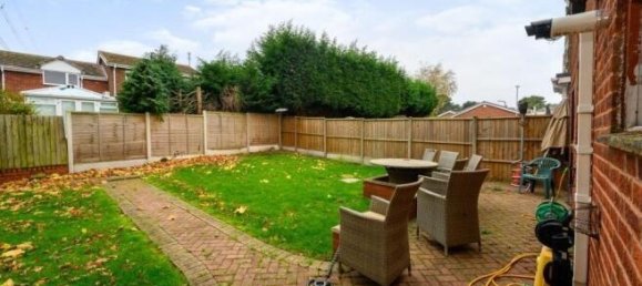 3 bedrooms House in Tamworth, United Kingdom No. 2221 9