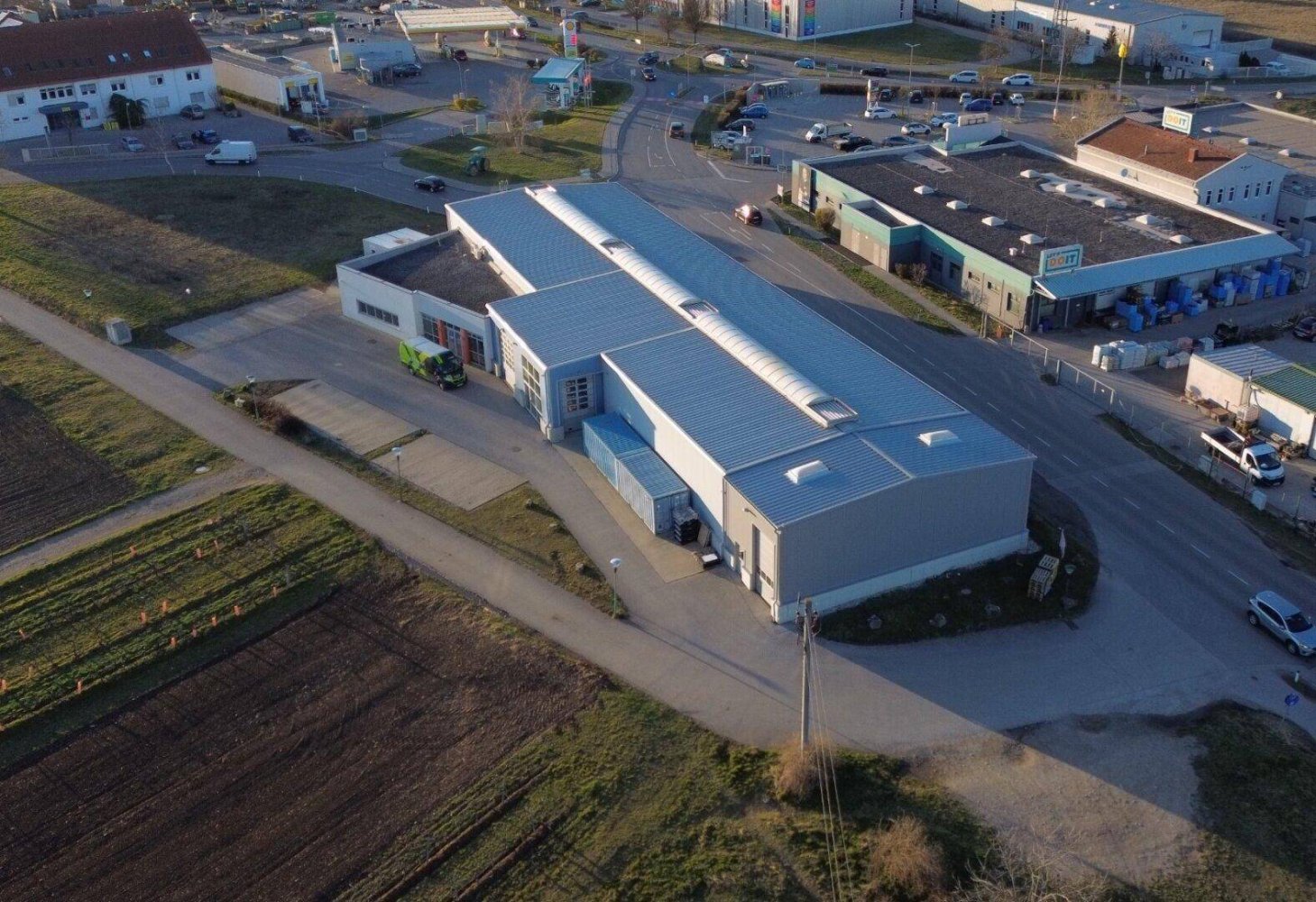 Escritório em Pfaffstatten, Austria 1162 m² N.º 139702