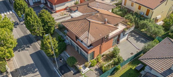 3 bedrooms Villa in Fumane, Italy No. 287938 8