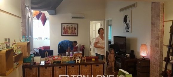 Apartamento de 4 dormitorios en Tay Ho, Vietnam No. 1726 3