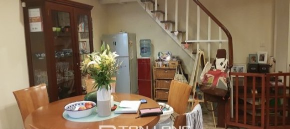 Apartamento de 4 dormitorios en Tay Ho, Vietnam No. 1726 2