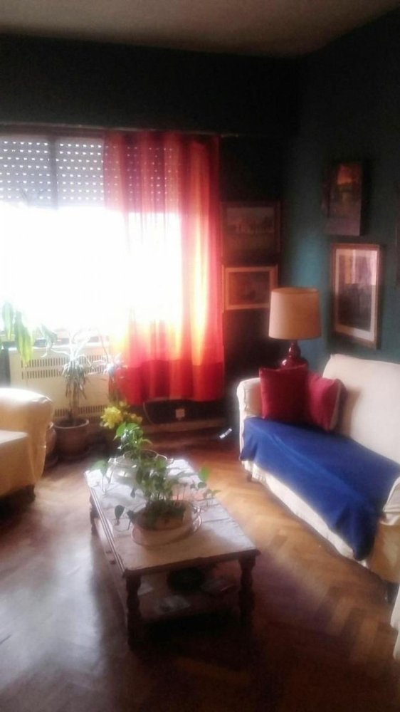 Apartamento de 2 dormitorios en Buenos Aires, Argentina No. 88349