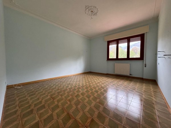 7 rooms House in Camaiore, Italy No. 229172