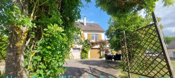 5 bedrooms House in Crouy, France No. 361753 13