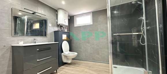 4 bedrooms House in Ablon-sur-Seine, France No. 182754 12