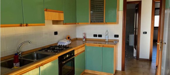 4 rooms Apartment in Alessandria, Italy No. 121105 2