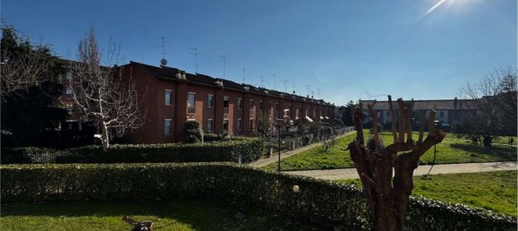 4 rooms Apartment in Alessandria, Italy No. 121105 3