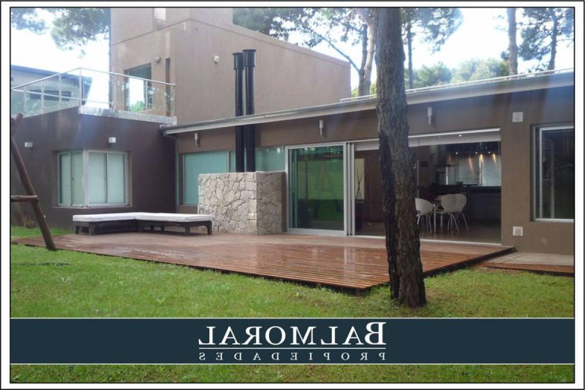 4 غرف نوم منزل في Mar del Plata, Argentina رقم 91091