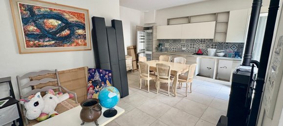 2 bedrooms House in Nice, France No. 345918 3