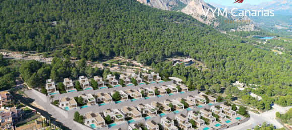 Villa de 3 dormitorios en Polop, Spain No. 16108 2