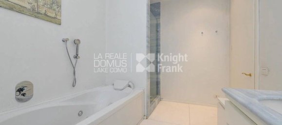 7 bedrooms Villa in San Fermo della Battaglia, Italy No. 56612 32