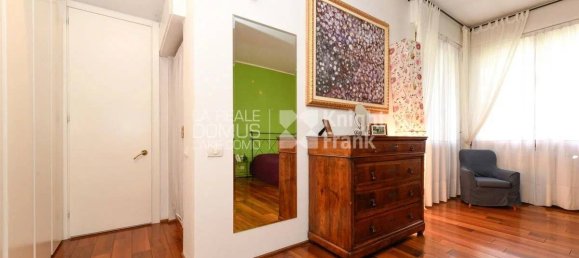 7 bedrooms Villa in San Fermo della Battaglia, Italy No. 56612 26