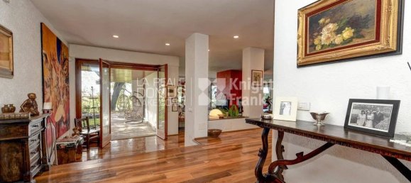 7 bedrooms Villa in San Fermo della Battaglia, Italy No. 56612 4