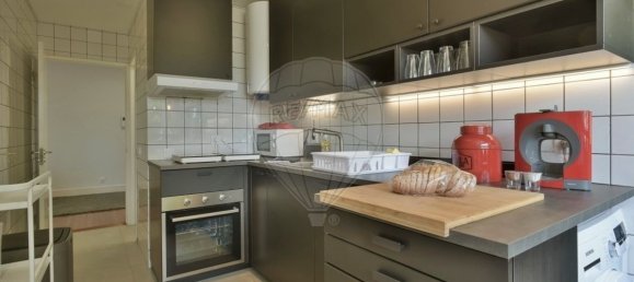 4 bedrooms Apartment in Oeiras, Portugal No. 149538 2