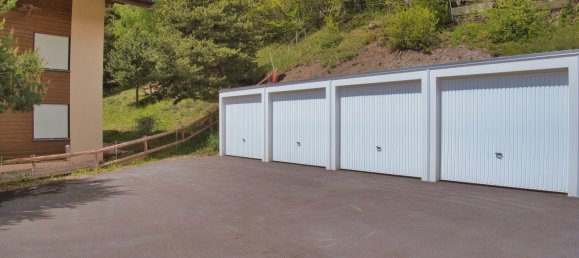 Garaje en Varen, Switzerland No. 432 2