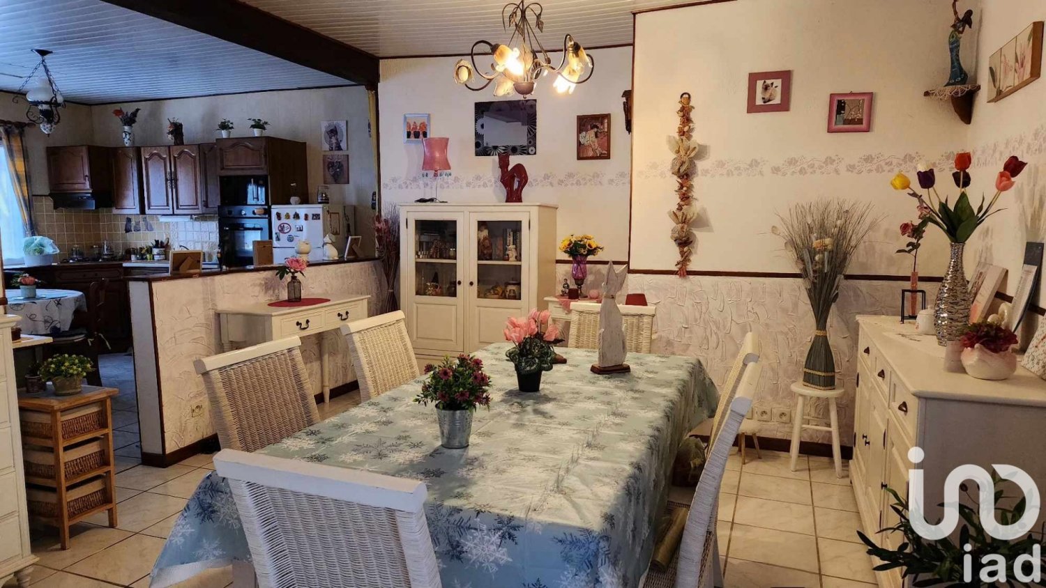 Adosado de 3 dormitorios en Albert, France No. 52196