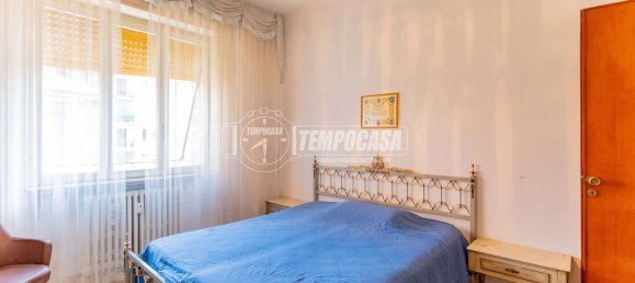 Apartamento de 3 divisões em Magenta, Italy N.º 267981 3