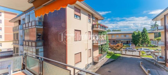 Apartamento de 3 divisões em Magenta, Italy N.º 267981 9