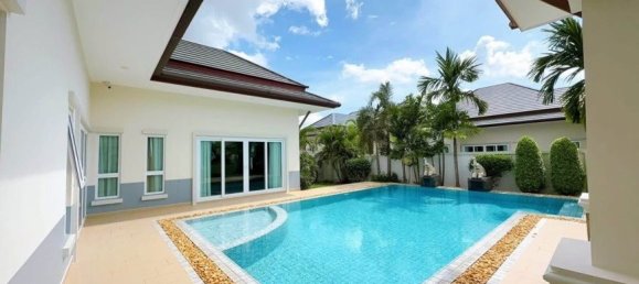 3 bedrooms House in Pattaya, Thailand No. 72758 5