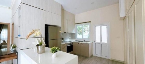 3 bedrooms House in Pattaya, Thailand No. 72758 2