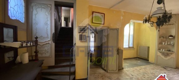 Edificio de 5 habitaciónes en Crema, Italy No. 137757 9