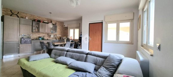 5 rooms Villa in Catanzaro, Italy No. 39558 8