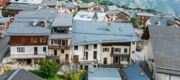 2 bedrooms Apartment in Les Allues, France No. 1186 2