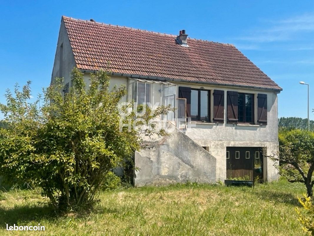 2 bedrooms House in Marigny, France No. 270306