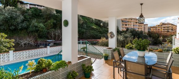 Villa de 5 dormitorios en Marbella, Spain No. 83841 3