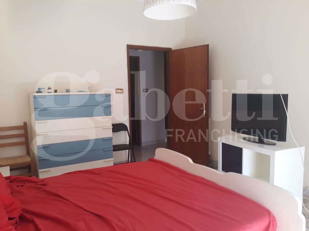 Квартира с 3 спальнями в Сиракузы, Италия № 243040