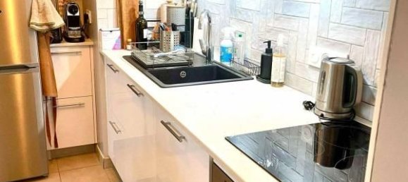 2 chambres Appartement à Saint-Maurice, France No. 327229 7