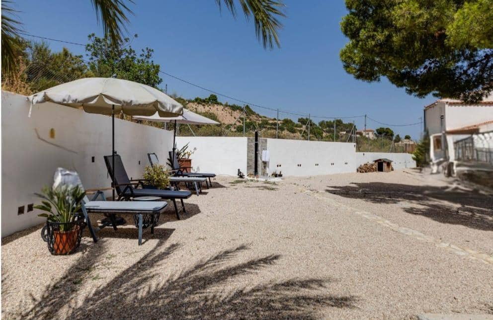 6 bedrooms House in El Realengo, Spain No. 207592