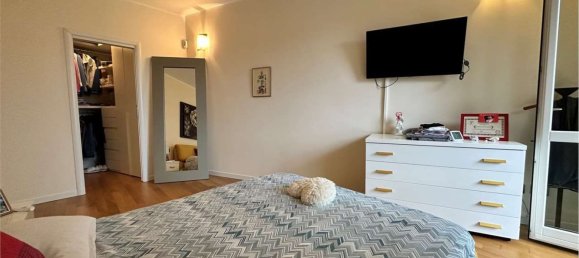 3-salle Appartement à Monza, Italy No. 3396 35