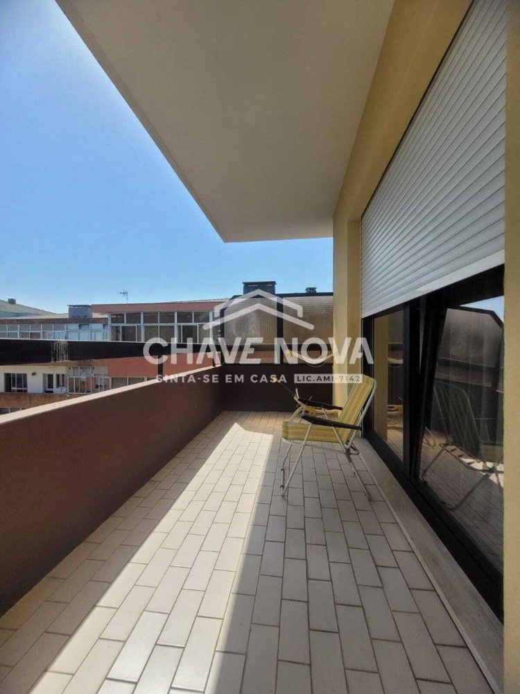 Apartamento de 3 dormitorios en Castelo da Maia, Portugal No. 338851