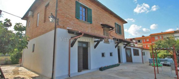 9 Schlafzimmer Haus in Torrita di Siena, Italy, Nr. 379545 21