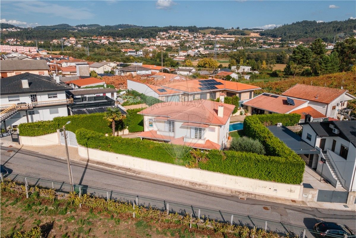 3 bedrooms House in Felgueiras, Portugal No. 20027