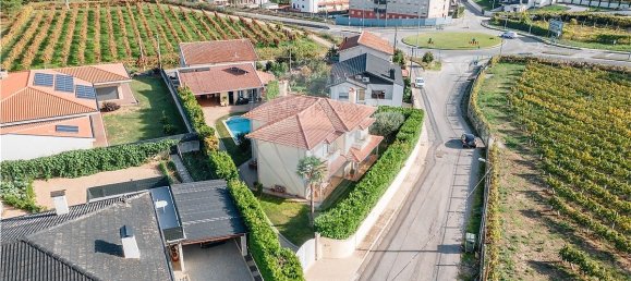 3 bedrooms House in Felgueiras, Portugal No. 20027 20