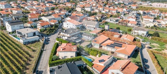 3 bedrooms House in Felgueiras, Portugal No. 20027 25