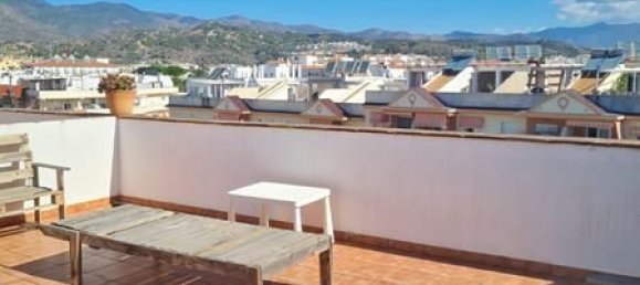 3 bedrooms Penthouse in Estepona, Spain No. 44863 3
