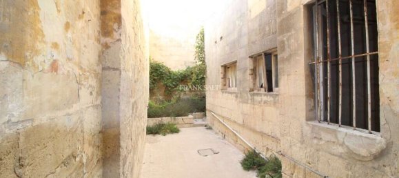 4 Schlafzimmer Stadthaus in Paola, Malta, Nr. 1736 2