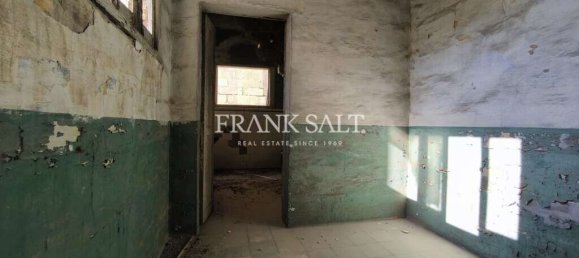 4 Schlafzimmer Stadthaus in Paola, Malta, Nr. 1736 17