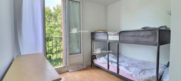 Apartamento de 3 dormitorios en Saint-Germain-les-Arpajon, France No. 283383 8