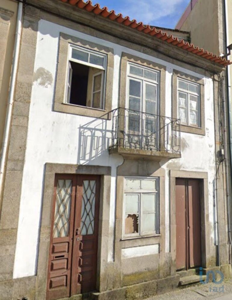 Bâtiment à Viana do Castelo, Portugal 319m² No. 141938