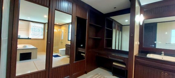 2 bedrooms Condo in Pattaya, Thailand No. 5590 3