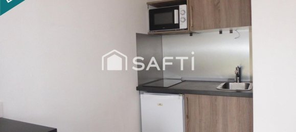 Studio in Sainte-Savine, France No. 256105 2