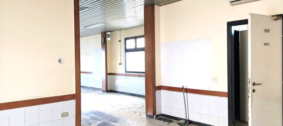 3 Schlafzimmer Wohnung in Montemurlo, Italy, Nr. 345144 10