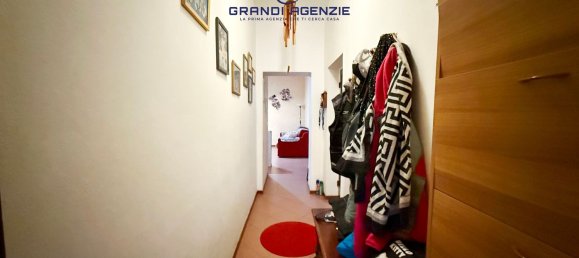 3 rooms Apartment in Parma, Italy No. 229482 9
